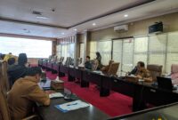 Foto : Komisi A Saat Rapat Pembahasan Raperda Fasilitasi Pesantren