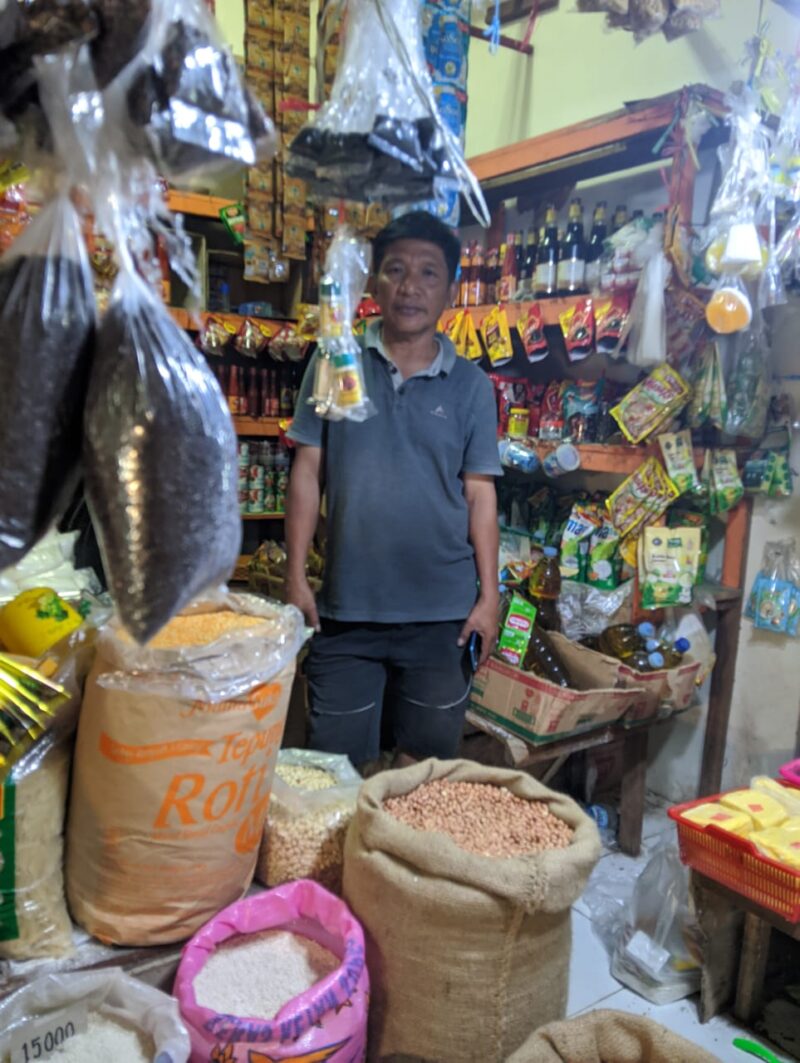 Pedagang Pasar Taman Rawaindah Bontang (Iknnews.co)