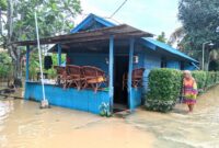 Salah Satu Rumah Warga Yang Terendam Banjir di RT 22, Kelurahan Api-Api.