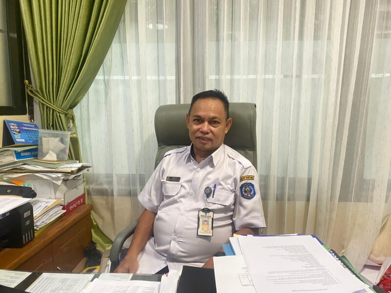 Penata Perizinan Ahli Muda DPMPTSP, Idrus