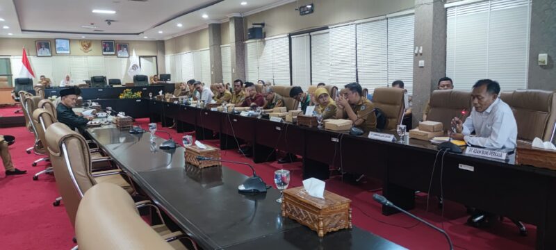 Rapat Dengar Pendapat (RDP) Komisi A DPRD Bontang, PT Badak NGL dan mitra kerjanya, PT Sumedang Jaya Lestari (SJL).