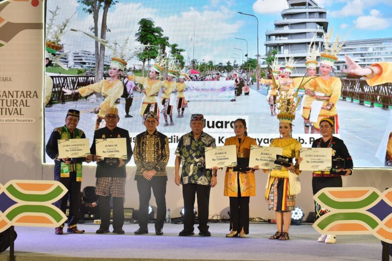 Foto: Pembukaan Nusantara Cultural Festival oleh Kepala Otorita IKN Basuki Hadimuljono dan Menteri Kebudayaan Fadli Zon (dok. OIKN)