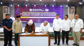 Foto: Kepala OIKN, Basuki Hadimuljono saat teken MOU. (HumasOIKN)